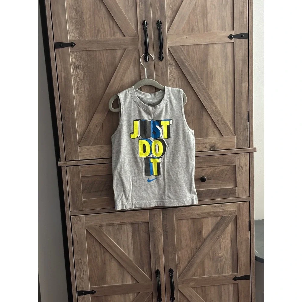 Nike Boys Just Do It Graphic Tank Top Heather Gray Sleeveless Tee Size 6